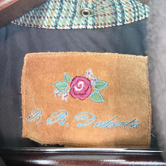 BBDakota• wool Brown Plaid Tartan Fur Hooded Flannel Vest medium - Picture 5 of 10